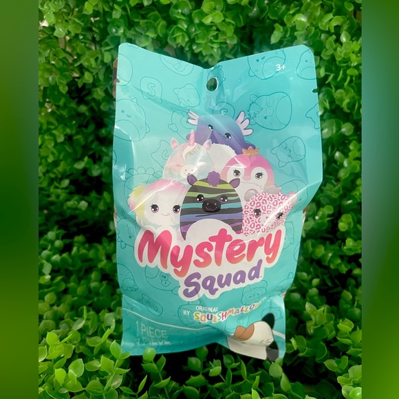 NEW Squishmallows Mystery Squad Bag - Picture 2 of 5